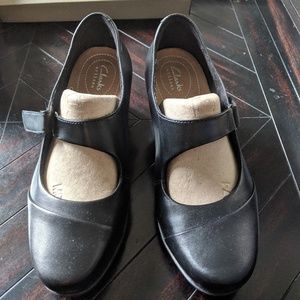 Clarks brand new size 8